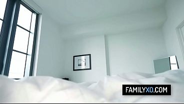 Nonton Slutty Stepdaughters Suck Stepdad's Cock For His Car Keys thumbnail