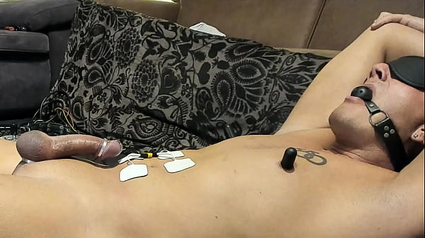 Play MP4 - blindfolded and gagged HFO on E-stim