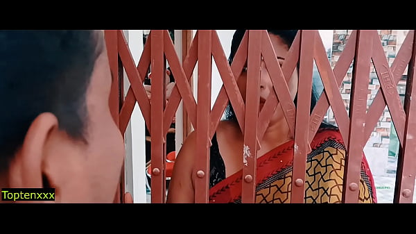 18yrs Bra Saler Fucking Beautiful Bhabhi! With Clear Audio thumbnail