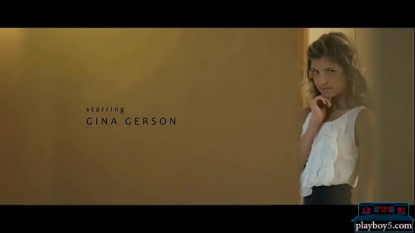 Play MP4 - Tight body teen and a redhead MILF babe in a threesome