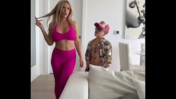 Nonton You Don't Want To Miss This Video Being Released Today With Imtinysmallz At 3pm On My Vip Of!!️ thumbnail