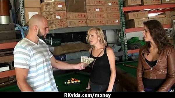Nonton Amateur Chick Takes Money For A Fuck 11 thumbnail