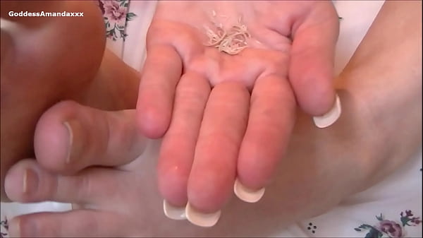 Adore my sexy bare feet & toenails 