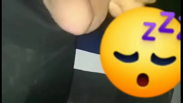 Huevos rebotando en c&aacute_mara lenta