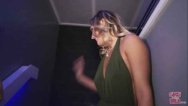 Play MP4 - GIRLS GONE WILD - y&period; Bonding&comma; Squirting Blonde Amateurs