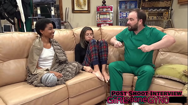 Aria nicole trys out a foley catheter 