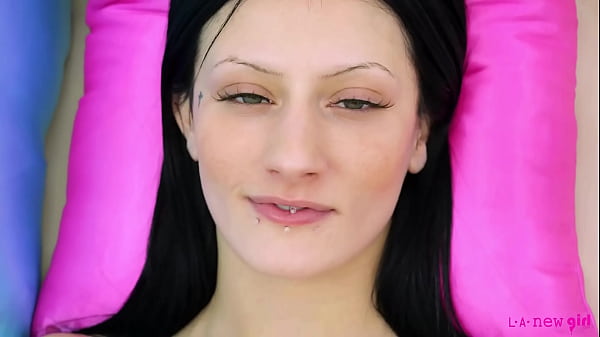 Beautiful_dark haired model shows_her sexybody