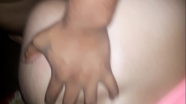 Play MP4 - Una rica vecina  de quito  ME LA ENCUENTRO EN LA TIENDA Y LE LLEVO AL CUARTO y miren lo que paso