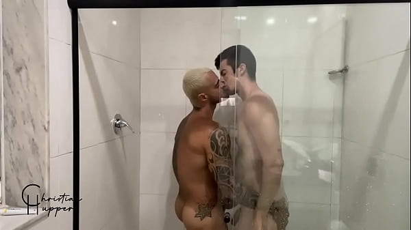 Play MP4 - Eu conheci esse cara na academia e levei para o motel&period;&lpar;dispon&iacute;vel para assinantes&rpar;