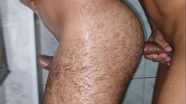 Play MP4 - METI A ROLA DE 24CM NO RABO PELUDO DO MEU CUNHADO - FULL RED