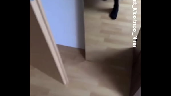 ?️#blacknylon #boots #feet #feetfetish #nylonfeet #nylonfetısh #teen  #leatherskirt 