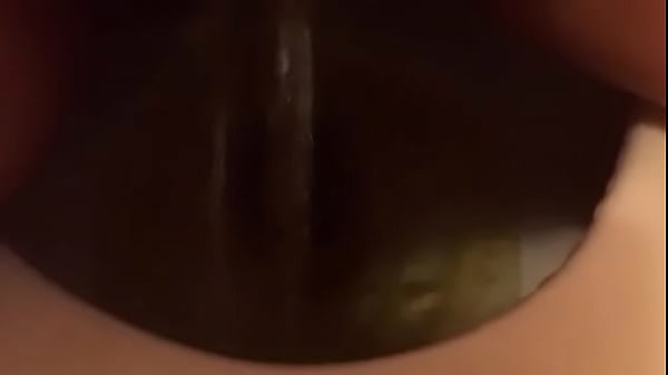 Isabella holloway peeing 