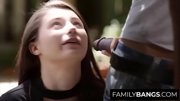 Sweet tiny princess stacked in the windows ⭐