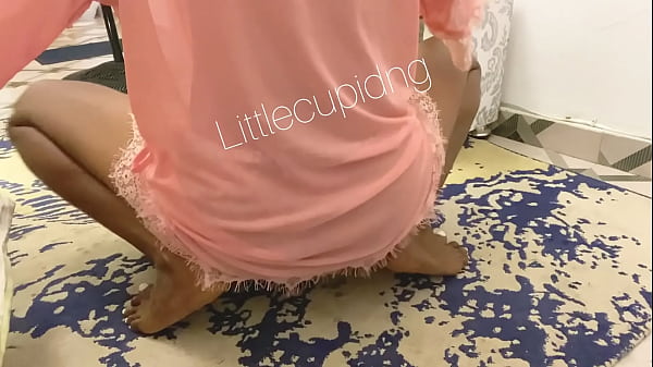 Play MP4 - She was missing her man at this moment