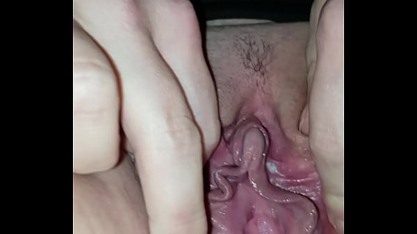 L&egrave;vres s&eacute;par&eacute;es