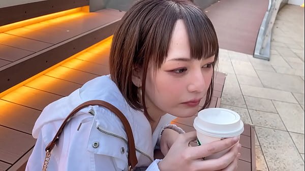 ハメ撮り　居酒屋看板娘 モチ肌プリケツギャル 杭打ち騎乗位 ハメ撮り 素人 中出し ギャル 個人撮影 美人 顔射 可愛い 流出 微乳 スレンダー 潮吹き thumbnail