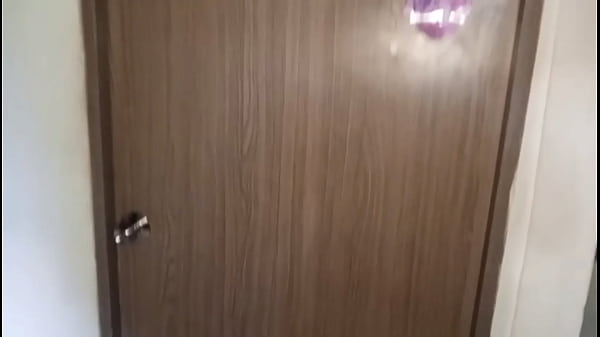 Nonton Famosa Tik Toker Venezolana Es Descubierta Haciendo Morbo En Una Transmisi&oacute;n En Vivo . thumbnail