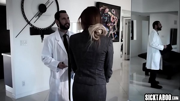 Petite brunette teen suckeda perverted guys_big cock