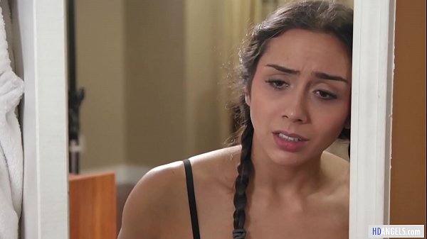 Play MP4 - GIRLSWAY - Lilly's conscience goes wild - Jenna Sativa&comma; Lilly Hall and Gianna Dior