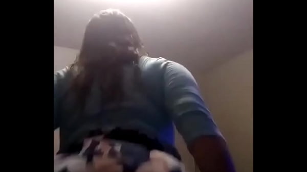 Play MP4 - "Queen Kay Phoenix" Shaking my ass