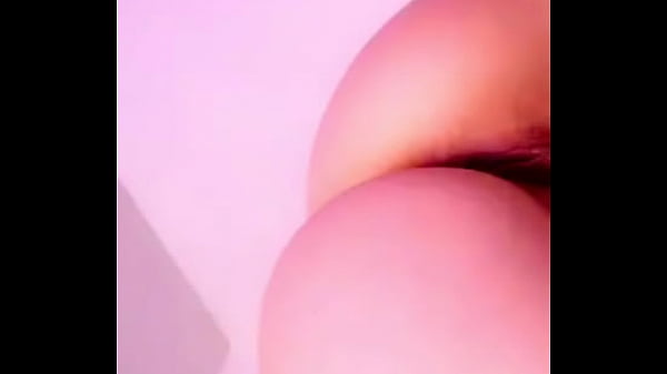 Nonton Rubbing Ass Dance thumbnail