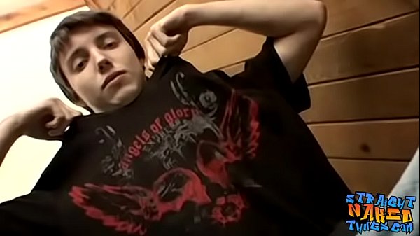 Tattooed straight bloke cums in a solo 
