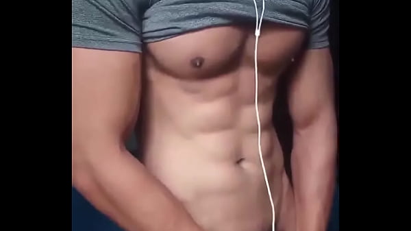 Play MP4 - Moreno gostoso gozando na cueca