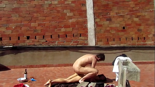 Play MP4 - Couple Catched Fucking in the Terrace Outside