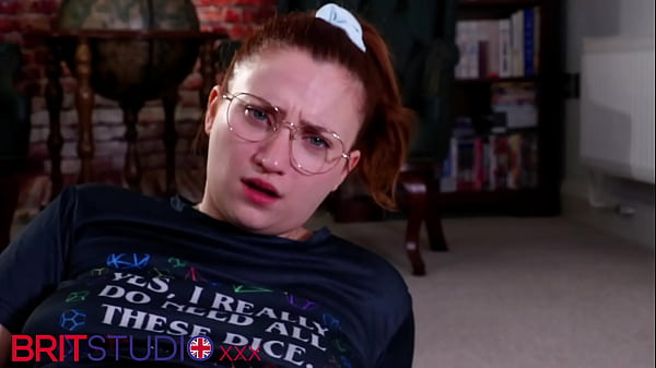 Nerdy Yoga Girl Gets Railed By Fucking Machine thumbnail