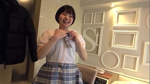 Play MP4 - 既婚者オーナーを寝取る淫乱コンカフェ嬢！いつもお給仕してる制服で美尻をハメ抜く中出しセックス！【結夏&lpar;19&rpar;】