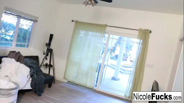 Hot 3-way with gorgeous AlixLynx & Nicole Aniston!