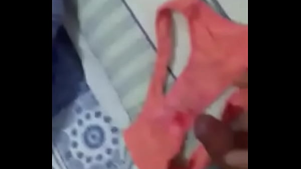 gozando na calcinha da mina cunhada