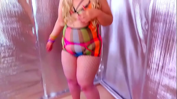 Nonton C4ndy C4milly 3l0wj03 & 31g A55 thumbnail