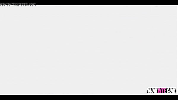 Ausgehungerte Oma wird endlich gebumst