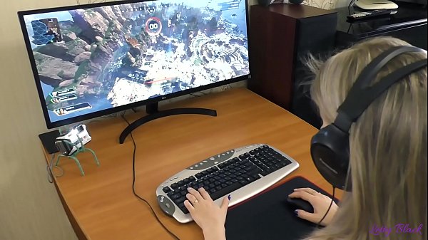 Play MP4 - Streamer Girl Fucked While Playing  - Letty Black