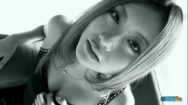 Nonton The Trio Enjoys Engaging With Each Hair C thumbnail