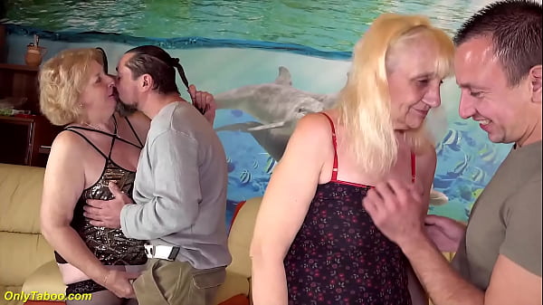 Play MP4 - rough mature anal groupsex party orgy