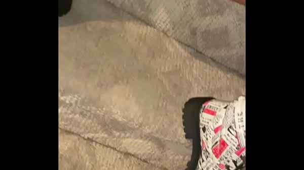 Nonton Loving Dee Behind Scenes Interview thumbnail