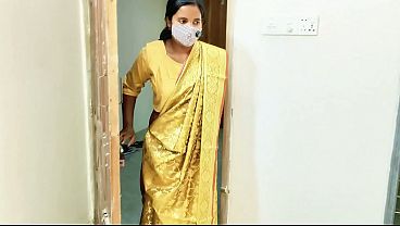 Nonton Desi Saree Wear Bhabhi Romantic Sex With Husband thumbnail