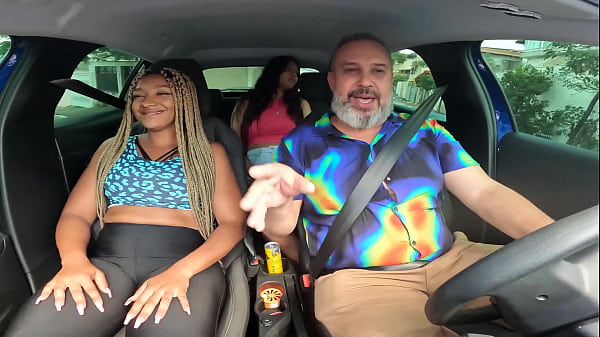 Ap&oacute;s ser parada pela carona a safada pediu para participar e ela teve sua chance - Renata Carvalho 