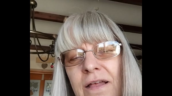 Play MP4 - Finger licking good