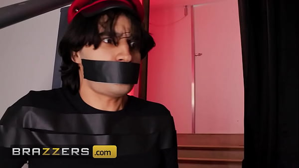 Play MP4 - BRAZZERS - Sexy Pink Haired Lily Lou Stuffs Her Face In Between Emma Fix's And Chloe Surreal's Legs Until They Both Cum