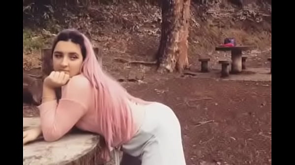 Play MP4 - Mia Amaral moving and twerking ass