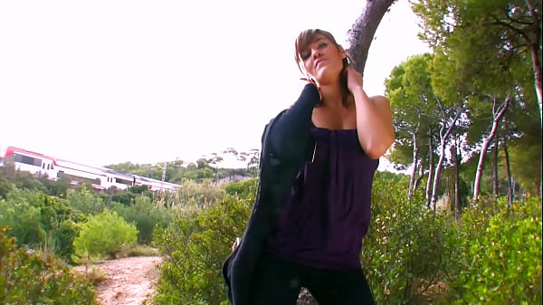 Nonton Riding Beauty Blonde Girl thumbnail