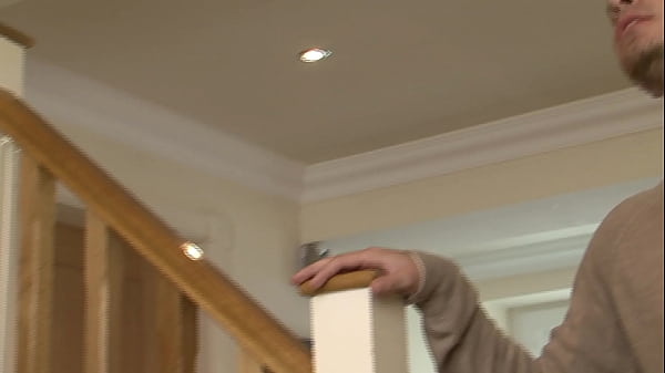 Play MP4 - Unbelievable UK family - Stepbrother just cums in her pussy