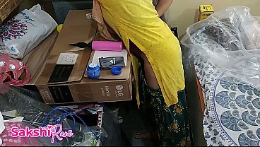 Nonton Indian Kaamwaali Ki Thukayi Sex Video, Shop Owner Had Fucked Hard Desi Maid , Owner Affair With Maid, She Was Masturbate Pussy In Shop, Maid Girl Desi Horny Chudai Video, Desi Mms, Hindi Talking thumbnail