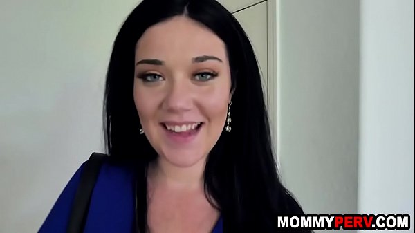 Play MP4 - Brunette milf stepmom asks stepson for a fuck