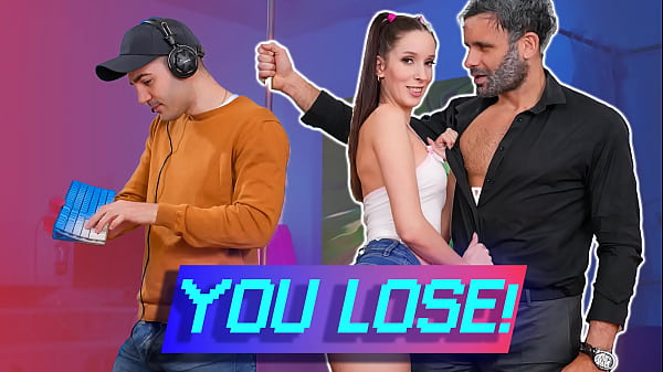 DADDY4KI prefer to play horny_games