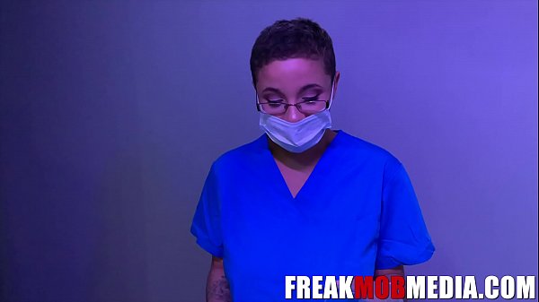 Play MP4 - Quarantine and Chill XXX