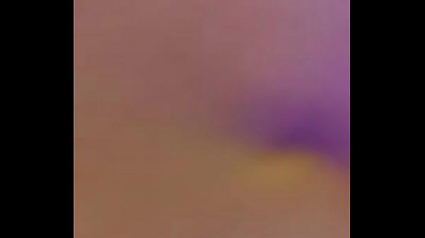 Min_fru bakifrån med lite toys